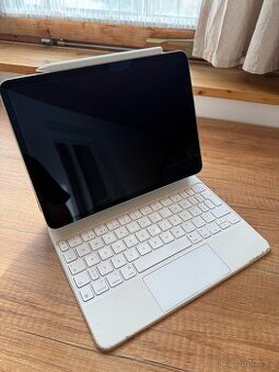 Apple IPAD 2018 PRO 64GB VČETNĚ ORIGINÁL KLÁVESNICE A TUŽKY,