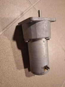 Motoreduktor Motor DC 12V 5 Nm 1.2ABuhler 4ot