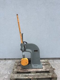 158. Ruční hřebenový lis LRH 2