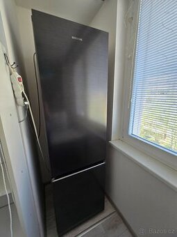 Lednička s mrazákem Samsung RB38T600DB1