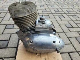 2x motor Jawa 250/592