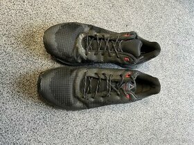 Reebok boty- tenisky (trekové) s goretex membránou vel. 44