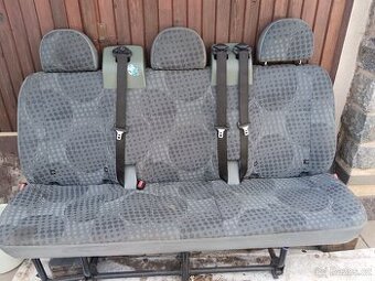 Zadní trojsedačka Ford transit