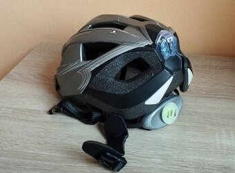 Cyklistická helma Crivit S/M