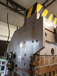 Hydraulické gilotinové nůžky NTH 3150/16