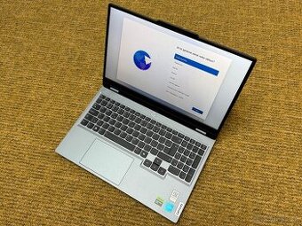 Herní notebook Lenovo LOQ 15IAX9 Grey - V záruce, komplet