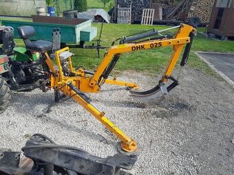 Prodam bagr za malotraktor