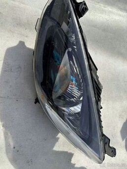 Mazda 2 DE, levé přední světlo
