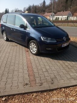VW Sharan M7