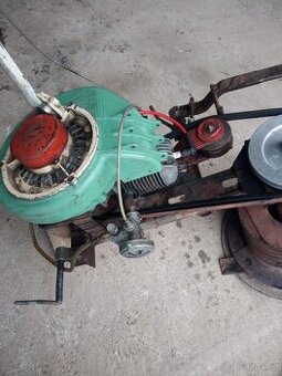 Motor se sekačkou