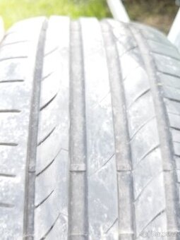 Pneu 275/40 19" 1ks