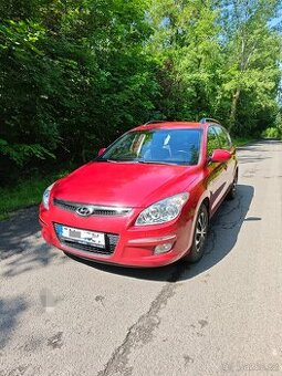 HYUNDAI i30 Combi 1.6 93kW 2009 ČR