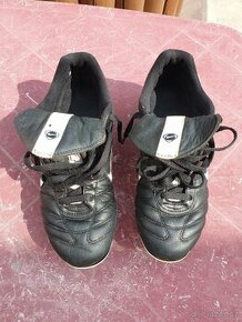 Prodám kopačky Nike- Tempo Pro