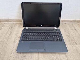 Notebook HP Pavilion 15 na filmy internet kancelářské práce