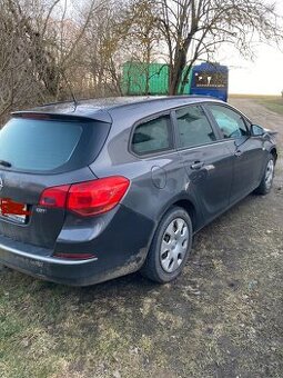 Opel Astra J 1.6 CDTi