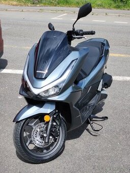 Honda PCX 125 (2025)