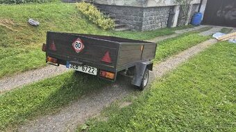 Přívěsný vozík