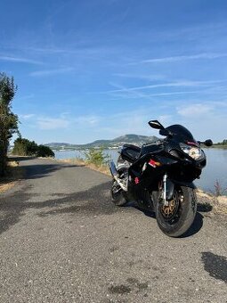 Suzuki gsxr 750