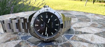 Automatické hodinky Cadisen (Seiko NH35A)