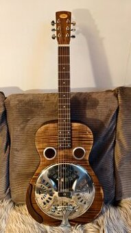 Dobro Vintage Square Neck