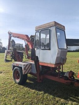 Nakladač UNHZ 750