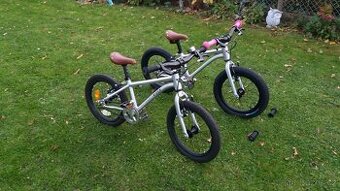 Velice Lehké Dětské kola EARLY RIDER BELTER 16" můžu POSLAT