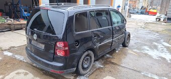 Vw Touran 2009 na dily. 1.6 benzin.