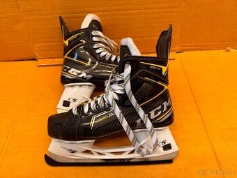 BRUSLE CCM TACKS 9370 , vel. 42/7 D