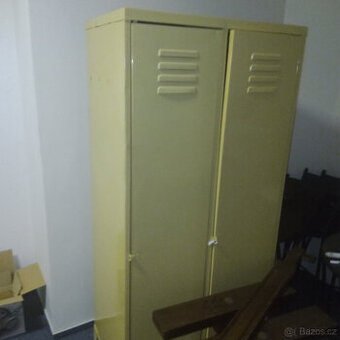 PLECHOVÁ SKŘÍŇKA