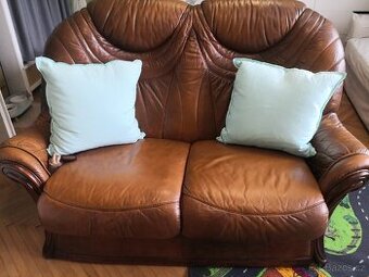 Kožená sedačka, velmi kvalitní, stále parádní