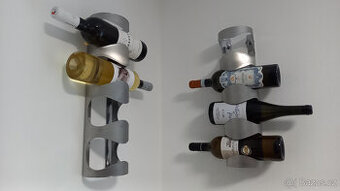 NÁSTĚNNÉ STOJANY NA VÍNO