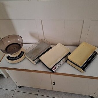 Retro kuchyňské váhy