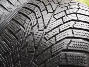 235/50/19 103V XL KUMHO 2KS ZIMNÍ