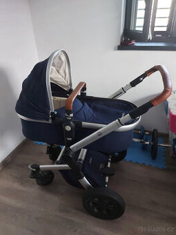 Kočárek modrý JOOLZ + autosedačka vajíčko
