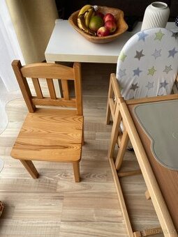 Dětská dřevěná židlička