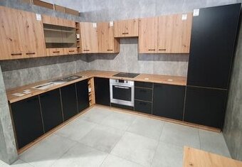 Nová kuchyně TERINA – 235 × 325 cm – skladem