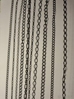 Černé bižuterní řetízky 10 x 1m, cena za komplet