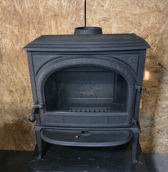 Litinová kamna Jotul F 400 CB SE černý lak