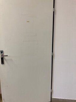 PRODÁM PROTIPOŽÁRNÍ DVEŘE