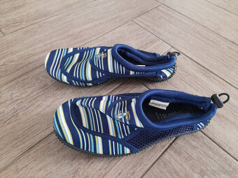 Chlapecké boty do vody zn. Crivit, vel. 34