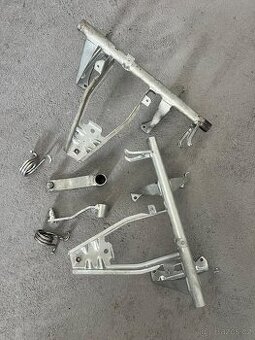 Porsche 924 - prodej dílů