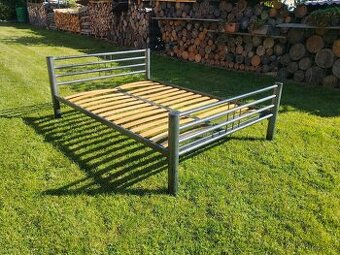 Železná postel 140x200cm