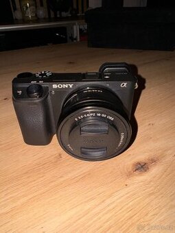 Sony Alfa 6400 2 objektivy a příslušenství