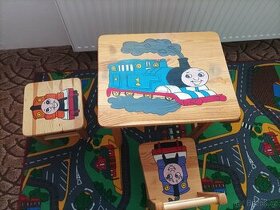 Dětský dřevěný nábytek