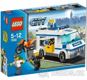LEGO City 7286 Přeprava vězně - 1