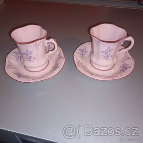 Růžový porcelánový set