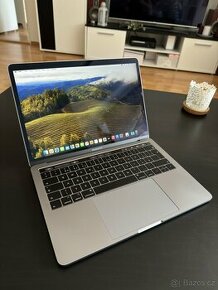 MacBook Pro 13” i7, 16GB RAM, 2TB SSD