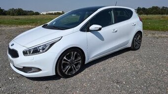 Kia Ceed, 1.6 CRDi 2013 94kW, 227.000km