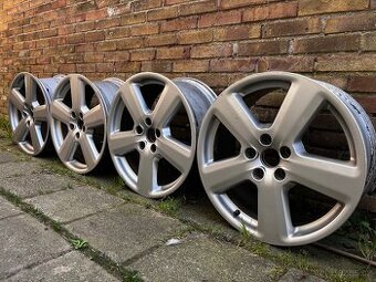 Alu kola 5x112 R18 Audi