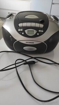 Rádio, kazeťák a CD přehrávač